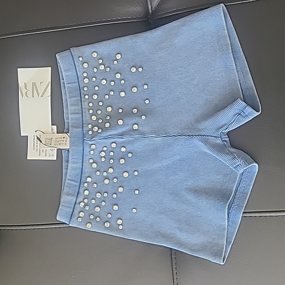 Nwt diamond booty shorts by Zara size small